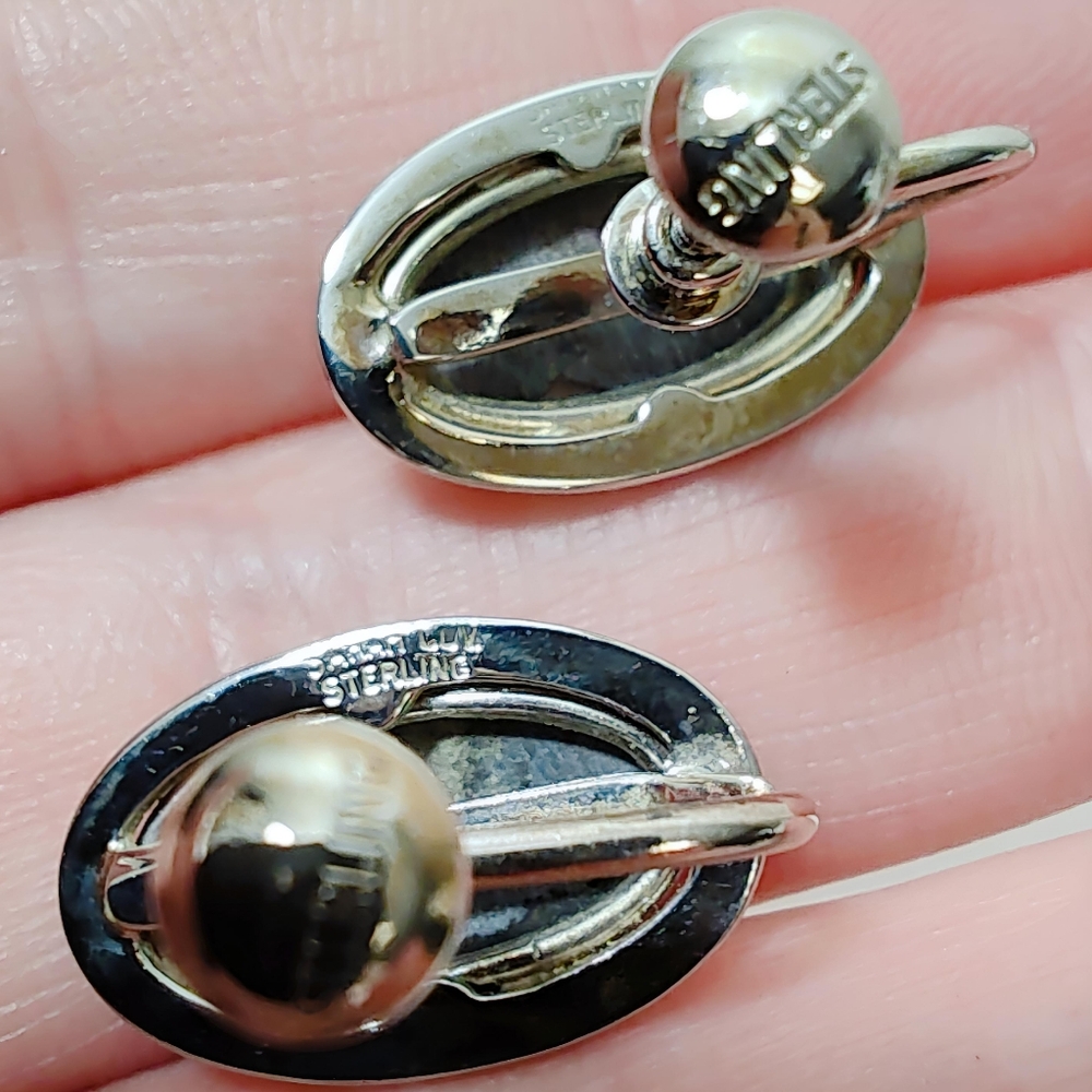 Sarah Coventry Sterling Silver 1969 Mother of Pearl Cameo Screw Back Earrings - Picture 7 of 9